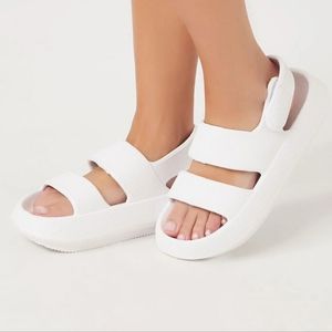 White cushion Velcro sandal